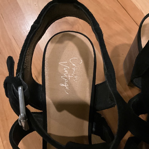 Crown Vintage Prilinda platform leather sandals with heels, size 9.5/41 - Picture 3 of 8